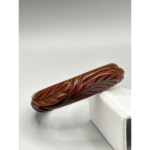 Vintage Carved Chocolate Brown Bakelite Bangle Bracelet Leaf Design - Picture 4 of 8